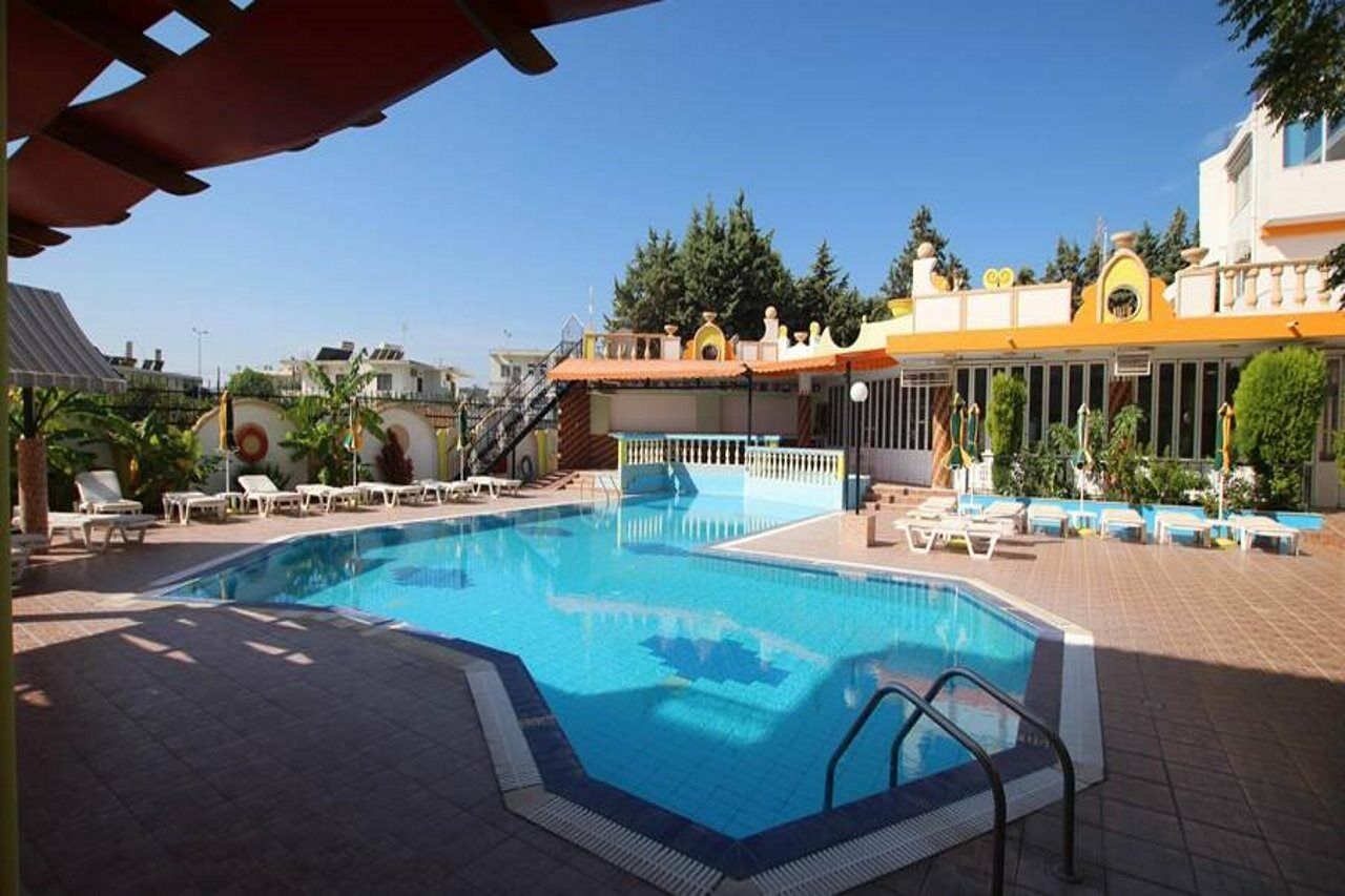 Grecian Fantasia Resort 팔리라키 외부 사진